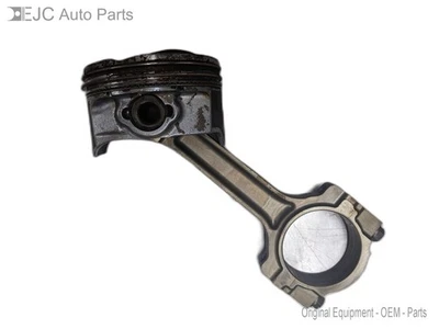 Left Piston and Rod Standard For 19-20 Chevrolet Silverado 1500  5.3 12649190 - Image 1 of 4