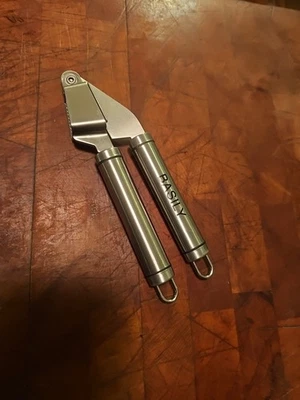 Prensa de ajo de Basily acero inoxidable ¡En muy buen estado! Foto 1 de 4