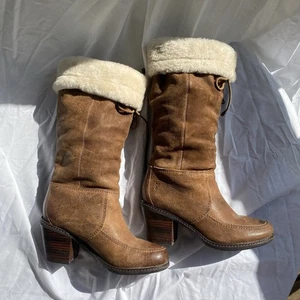 Frye RARE Tall Shearling lined HEELED Leather boots Brown Size 7 Camille - Picture 1 of 13