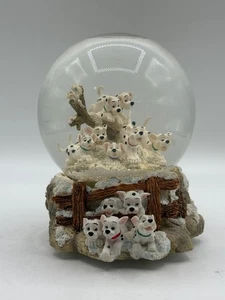 Disney 101 Dalmations Musical Snow Globe Plays Cruella De Vil - Picture 1 of 7