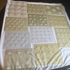 VTG Chocolate Candy Molds Lot Of 11 Frogs. Lambs, Ducks, Peanuts & Other Shapes - Picture 1 of 12