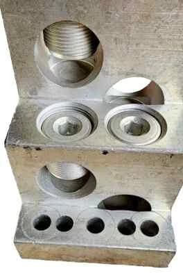 ILSCO TA1600RD Circuit Breaker Lug 1700 Amp Terminal Wire 1000-500KCMIL - Image 1 of 4