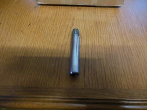 Ejes P/S de lote antiguo para reconstrucción de bombas de dirección asistida UHR330 o 329 - Imagen 1 de 4
