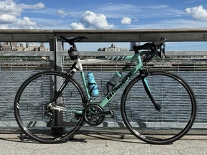 BIANCHI GIRO 2006 Road bike - Picture 1 of 6