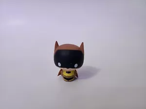 Funko Pint Size Heroes DC Comics marrone e giallo Batman, esclusiva Walmart - Foto 1 di 1