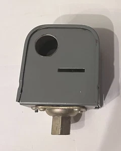 Interruptor de bomba de presión Sears 2764 P61JA-3 ~ 15/70 PSIG Cerrar 20/Abrir 40 - Imagen 1 de 7