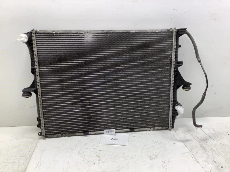 Volkswagen Touareg 2004 2005 radiador principal 3,2 L OEM+ Foto 1 de 4