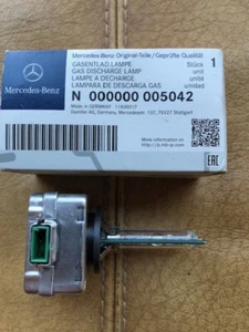 Genuine Mercedes W242/246/176/117/156/906 Xenon Bulb D3S 35W N000000005042 - Picture 1 of 3