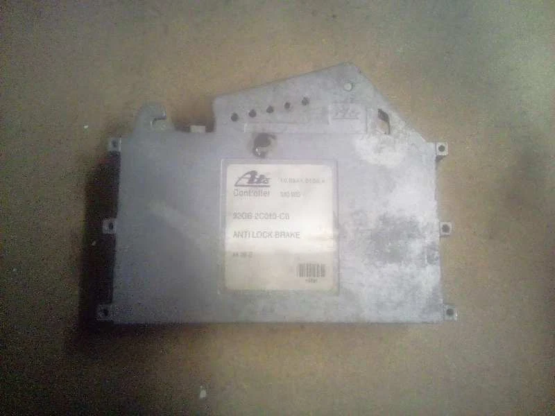 92GB2C013CB centralina abs per FORD SCORPIO BERL. TURNIER 1992 211083 - Immagine 1 di 4