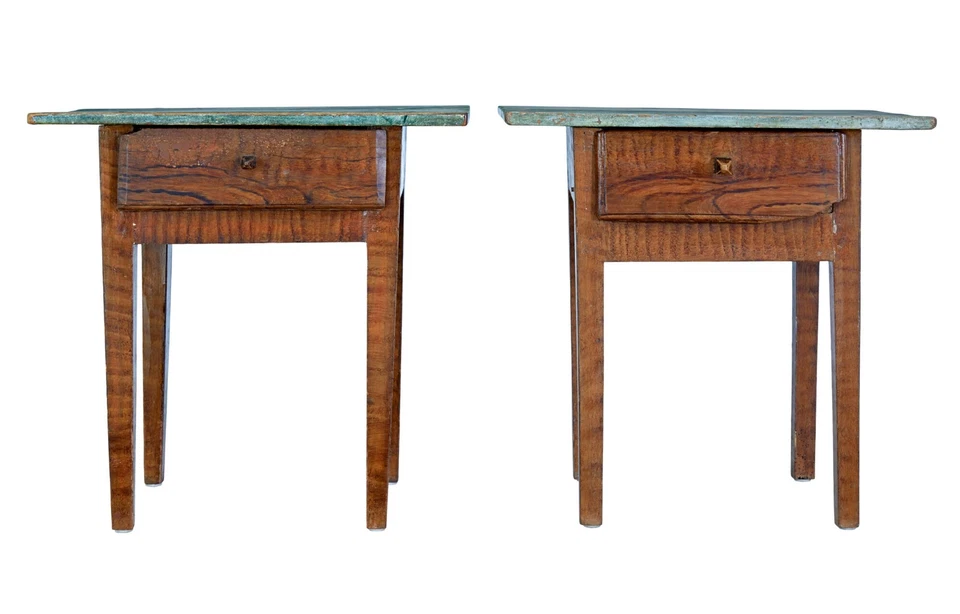 PAR DE MESAS LATERAIS SUECAS PINTADAS TRADICIONAIS - Imagem 1 de 4