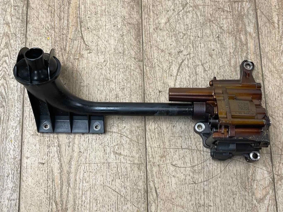 Fits 2003 - 2008 BMW Z4 3.0 N52 Engine Oil Pump w Pickup Tube 11417545939 Tested - Image 1 of 4