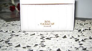 Coach Slim I D Card Case Chalk Quilted Leather           M-751