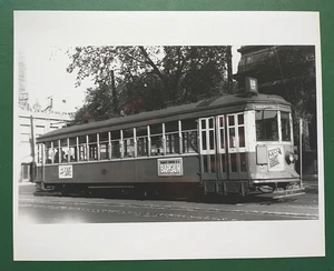 Coche de calle Milwaukee & Suburban Transit, foto en blanco y negro de 8"x10" 1945 - Imagen 1 de 3