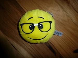 Brandneu mit Etikett Emoji 4,5 Zoll runder Sitzsack/Stofftier Brille & Lächeln - Bild 1 von 2