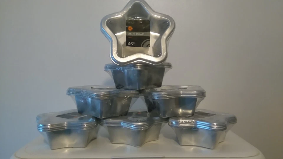 Bundle of Silver Plastic Star Party Snack Bowls - Image 1 of 1