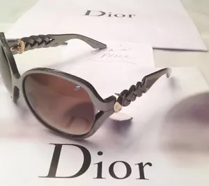 CHRISTIAN DIOR VIRE VOLTE D9GDB 59 GRIGIO LUCIDO EDIZIONE LIMITATA GRANDE OCCHIALI DA SOLE - Foto 1 di 12