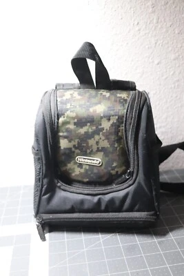 Nintendo Gameboy, DS, Switch Lite Mini Mochila Estuche de Transporte Ejército Camuflaje Foto 1 de 4