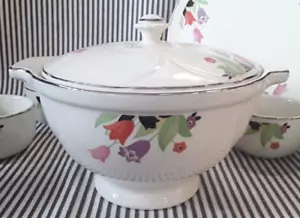 SELTEN RARITÄT VINTAGE HALL CHINA CO. KROKUS ART DECO KLEEBLATT BLUMEN SUPPENTERRINE - Bild 1 von 11