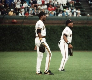1990 MLB All-Star Game Barry Bonds Ozzie Smith (70pc) ORIG JPEG Scans CD Photo - Picture 1 of 8