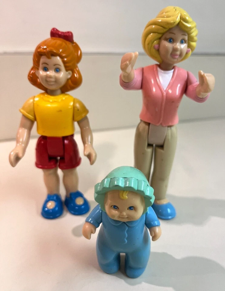 Little Tikes Lot Loving Family Dollhouse Family People Baby Sister Mother, READ - Image 1 of 4