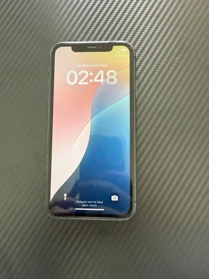 Apple iPhone 11 noir 64go - Photo 1/4