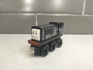 Diesel Thomas Wooden Railway Thomas Tank Engine - Picture 1 of 7