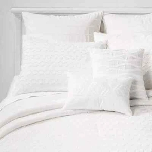 8pc King Clipped Jacquard Geo Circle Comforter Set White - Threshold NEW - Picture 1 of 3