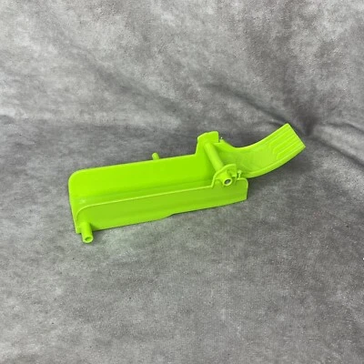 Hot Wheels Colossal Crash Replacement Part GFH87- Right Green Jump Ramp - Image 1 of 4