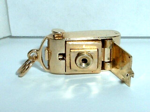 VINTAGE 14k YELLOW GOLD 3D PHOTO PICTURE CAMERA PENDANT CHARM opens