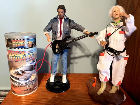 BACK TO THE FUTURE MICHEAL  J FOX LLOYD RARE DOLLS and wireless delorean Cover
