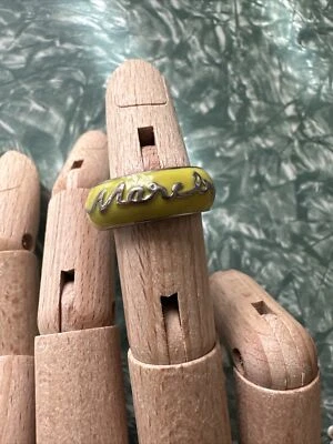 Marc by Marc Jacobs 黄色珐琅金属金色戒指 — 第 1/4 张图片