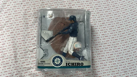 ICHIRO SUZUKI McFarlane MLB Sports Picks Series 22 Action Figure NIB Japan Rare Cover