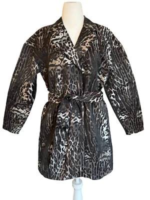 Gabardina Andrew Marc Estampado Animal, Guepardo, Mujer Mediana, Cinturón, Bolsillos Foto 1 de 4