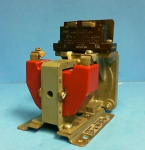 CUTLER HAMMER D80N PNEUMATIC TIMER SER.A1 D80AM - Picture 1 of 5