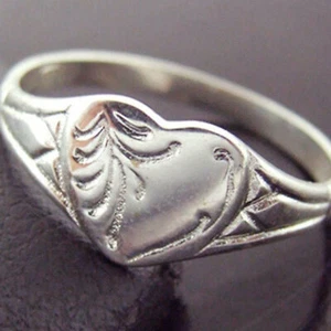 Solid Sterling Silver Ring 925 Ruby Antique Engraved Heart Signet Design J 4.5 - Picture 1 of 2