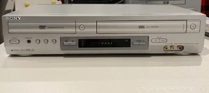 Sony SLV-D300P DVD/VHS VCR Combo Player Recorder - PARTS ONLY (or Repair) - Picture 1 of 7