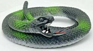 Lengua bifurcada serpiente juguete de goma vintage Hong Kong - Imagen 1 de 6