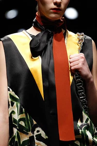 Prada F/W 2014 Runway braun Seide schmaler Schal ~neu mit Etikett~ - Bild 1 von 11