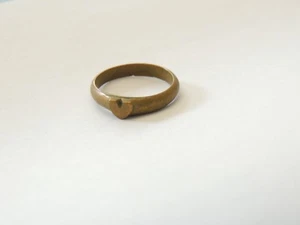 Ancienne bague de poilu en laiton forme de coeur, souvenir du front militariat - Bild 1 von 3