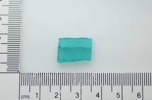 7.8ct Hydrothermal Beryl Paraiba Aquamarine Lab Grown Faceting Rough Stone - Picture 1 of 4