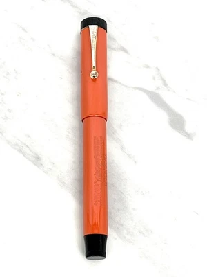 Pluma Estilográfica Parker Duofold Senior Roja Goma Dura Sin Banda Foto 1 de 4