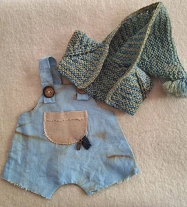Latzhose & Bolerojäckchen, Shabbylook, für ca. 30 - 35 cm Bären - HANDARBEIT - Bild 1 von 2