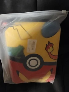 Estuche de almacenamiento de carpeta de cartas Pokémon - Álbum de 4 bolsillos | Se adapta a tarjetas TCG | NUEVO sin marca - Imagen 1 de 2