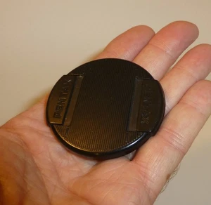 GENUINE PENTAX 52mm SNAP ON LENS CAP - Picture 1 of 2