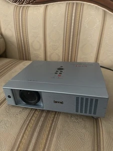 EIKI Projektor - Brilliant LC XB43 - Bild 1 von 5