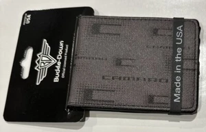 Cartera Doble Plegable - CHEVY CAMARO Emblema Hebilla Abajo Marca Negra - Imagen 1 de 3