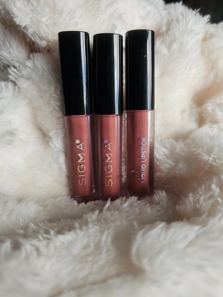 2 x Lápiz labial líquido Sigma Minis nuevo mod 0,05 fl oz cada uno nuevo sin caja Foto 1 de 2