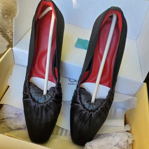 Cozy Island Black Shoes Size 9 NWT  - Picture 1 of 7
