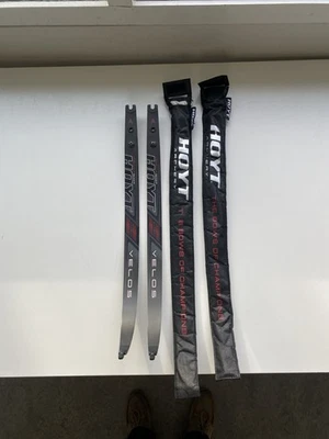 Extremidades Hoyt Formula Velos - 68" 30# mate Foto 1 de 3