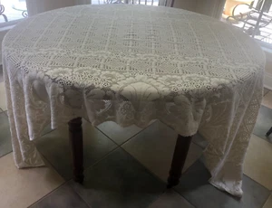 Vintage Ivory Lace Army/Navy Tablecloth, 52 x 100 - Picture 1 of 4